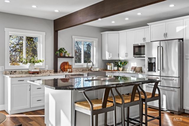 300 W Ofarrell, Boise, ID 83702