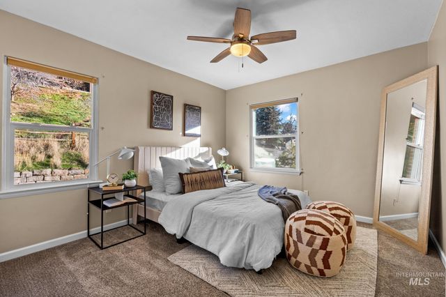 300 W Ofarrell, Boise, ID 83702