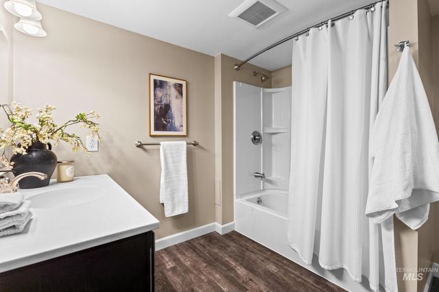 300 W Ofarrell, Boise, ID 83702