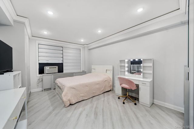 98-25 64th Road 2B, Rego Park, NY 11374