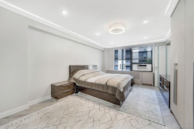 98-25 64th Road 2B, Rego Park, NY 11374
