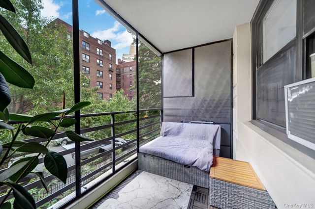 98-25 64th Road 2B, Rego Park, NY 11374