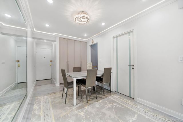 98-25 64th Road 2B, Rego Park, NY 11374