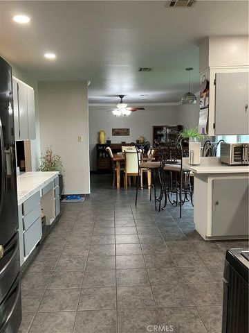 1976 6th Street, Oroville, CA 95965