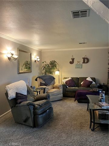 1976 6th Street, Oroville, CA 95965