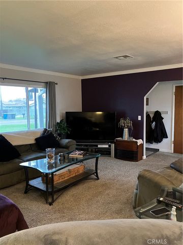 1976 6th Street, Oroville, CA 95965