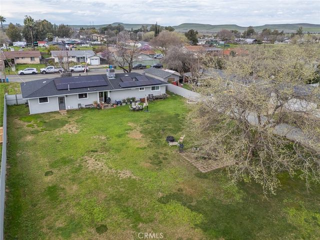 1976 6th Street, Oroville, CA 95965