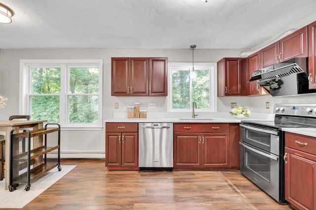 7 Duffield Rd, Hopkinton, MA 01748
