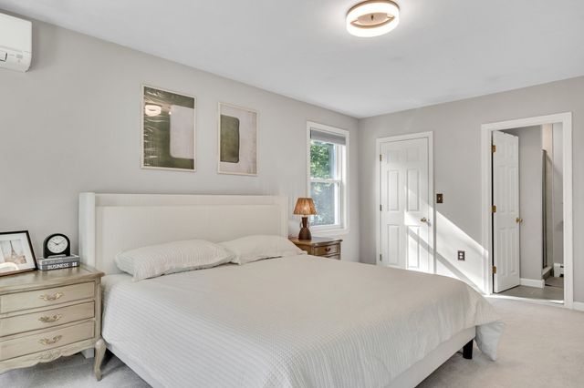 7 Duffield Rd, Hopkinton, MA 01748