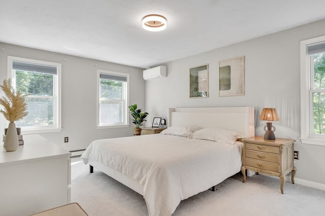 7 Duffield Rd, Hopkinton, MA 01748