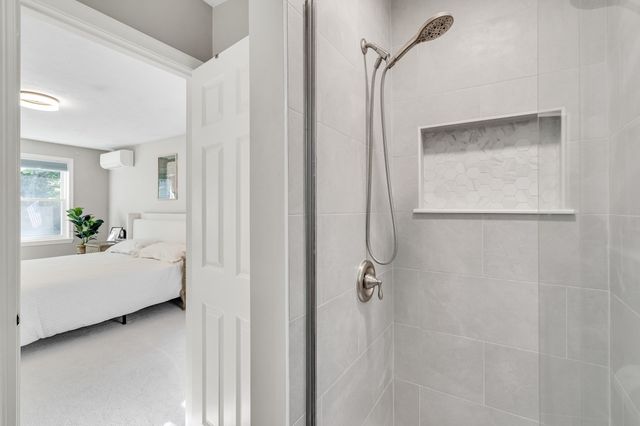7 Duffield Rd, Hopkinton, MA 01748