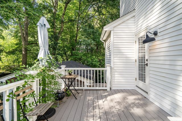 7 Duffield Rd, Hopkinton, MA 01748