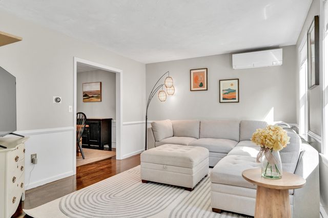 7 Duffield Rd, Hopkinton, MA 01748