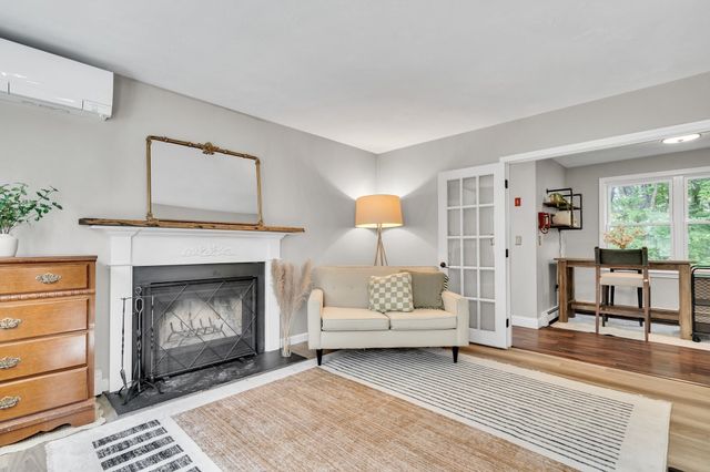 7 Duffield Rd, Hopkinton, MA 01748