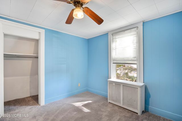 17 Douglas Street, Fords, NJ 08863