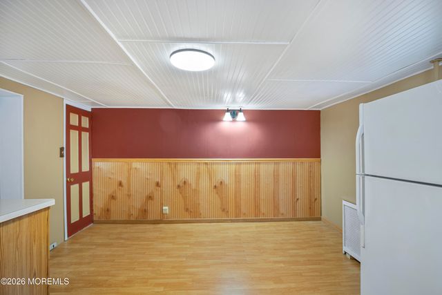 17 Douglas Street, Fords, NJ 08863