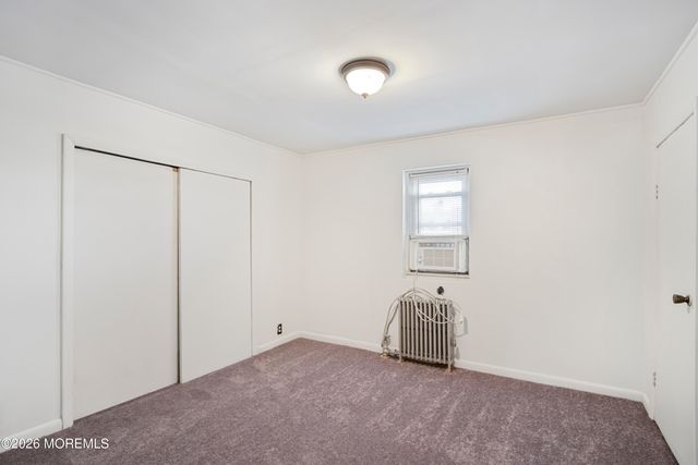 17 Douglas Street, Fords, NJ 08863