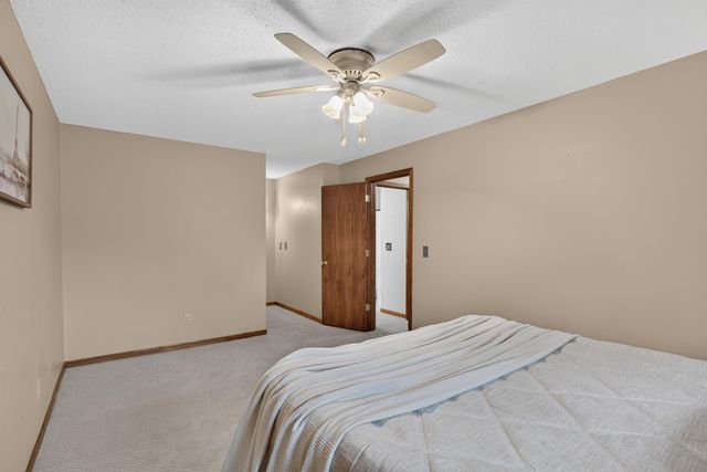 403 98th Avenue NE, Blaine, MN 55434