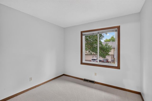 403 98th Avenue NE, Blaine, MN 55434