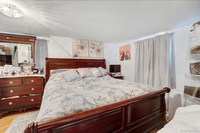 91 Cedar Road, Amityville, NY 11701