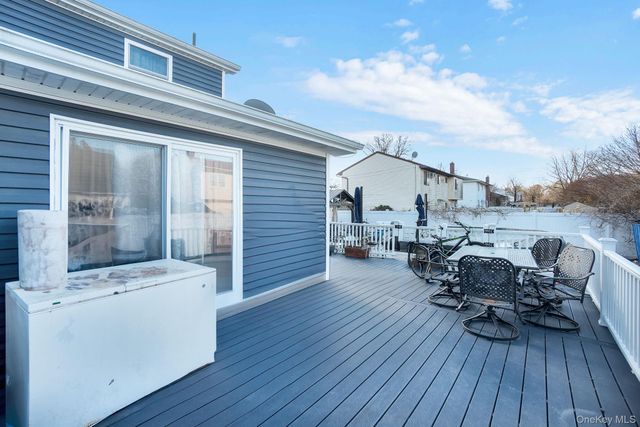 91 Cedar Road, Amityville, NY 11701