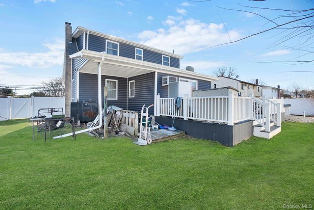 91 Cedar Road, Amityville, NY 11701