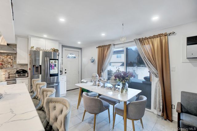 91 Cedar Road, Amityville, NY 11701