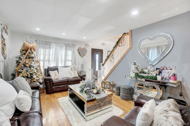 91 Cedar Road, Amityville, NY 11701