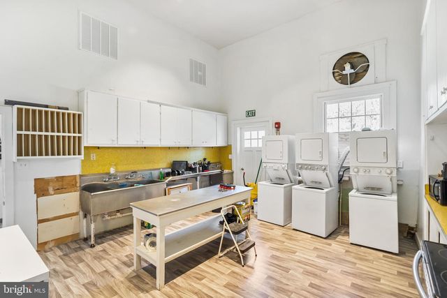 18 STONE CHAPEL LN, Pikesville, MD 21208