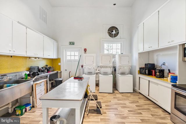 18 STONE CHAPEL LN, Pikesville, MD 21208