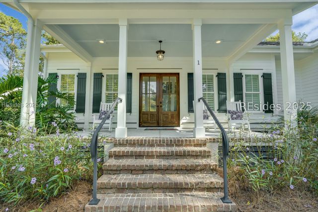1 Pierpoint Ln, Bluffton, SC 29909