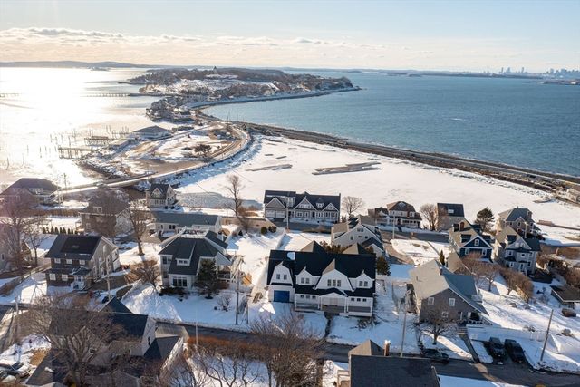 15 Glover Ave, Hull, MA 02045