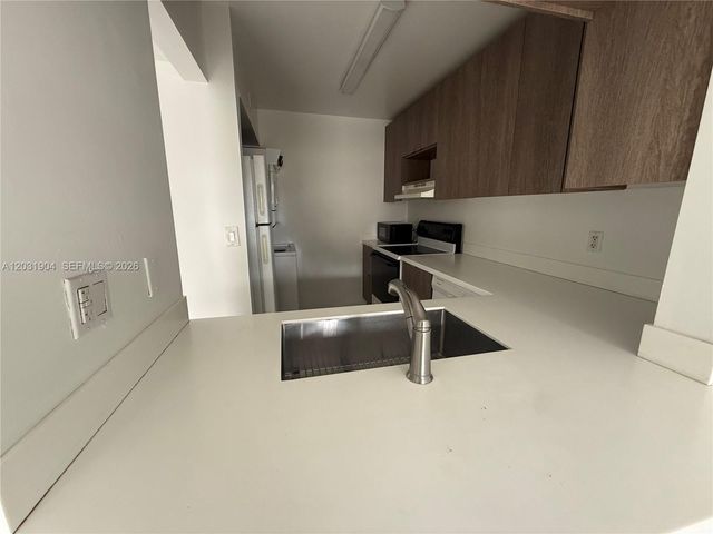 15316 SW 72nd Street 1914, Miami, FL 33193