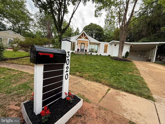 3020 FREDSEN PL, Falls Church, VA 22042