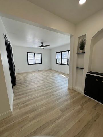 229 E Beam Street, Porter, IN 46304