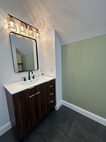 229 E Beam Street, Porter, IN 46304