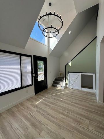 229 E Beam Street, Porter, IN 46304