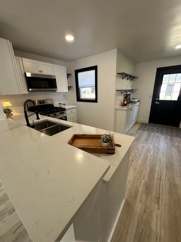 229 E Beam Street, Porter, IN 46304