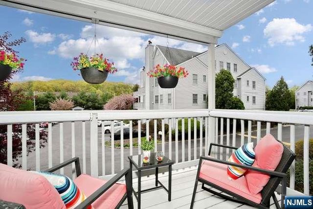 101 Quartz Lane, Paterson, NJ 07501