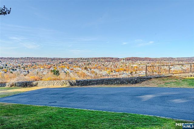 101 Quartz Lane, Paterson, NJ 07501