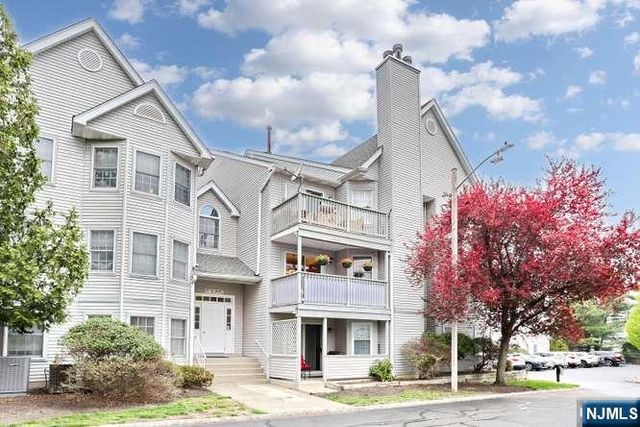 101 Quartz Lane, Paterson, NJ 07501