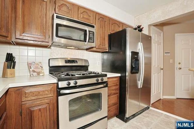 101 Quartz Lane, Paterson, NJ 07501