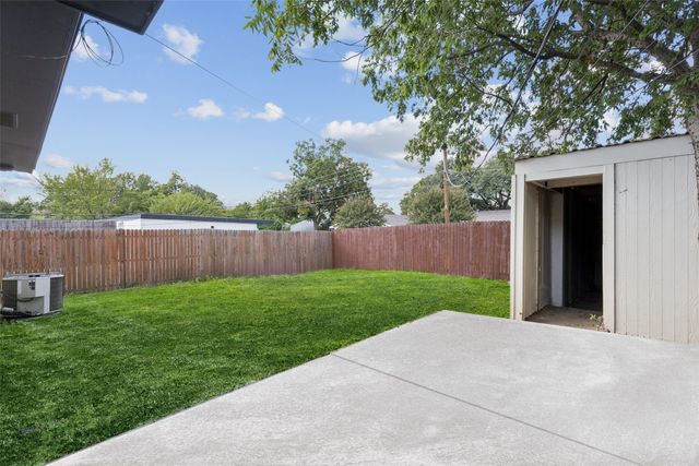 15825 El Estado Drive, Dallas, TX 75248