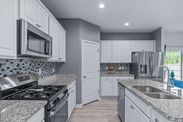 102 Sherrill Pl Lane, Garner, NC 27529