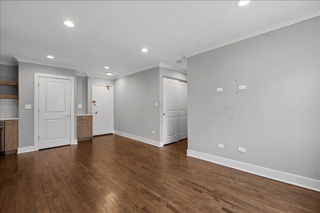 541 W OAKDALE Avenue 507, Chicago, IL 60657