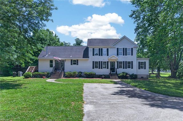 12 Holston LN, Hampton, VA 23664