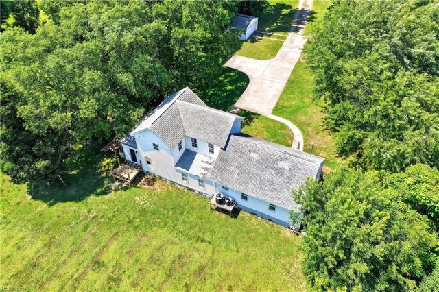 12 Holston LN, Hampton, VA 23664