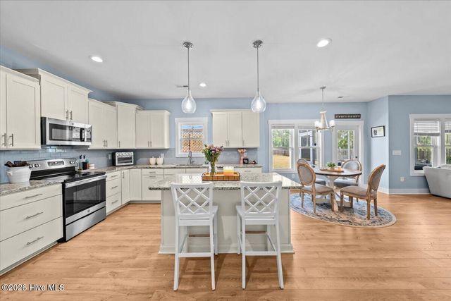 101 Woodford Lane, Vass, NC 28394