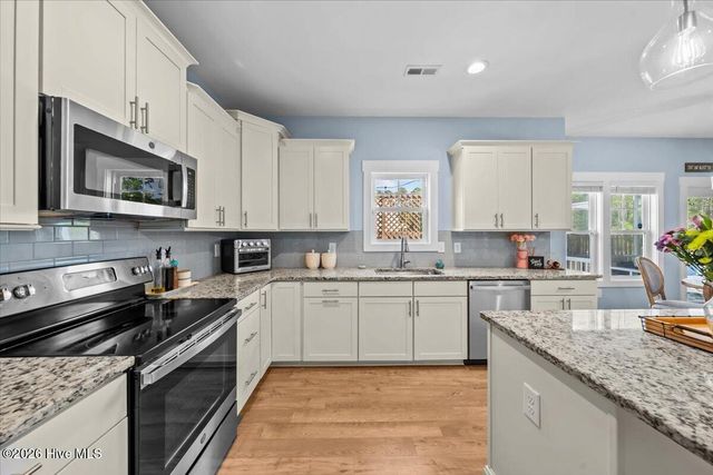 101 Woodford Lane, Vass, NC 28394