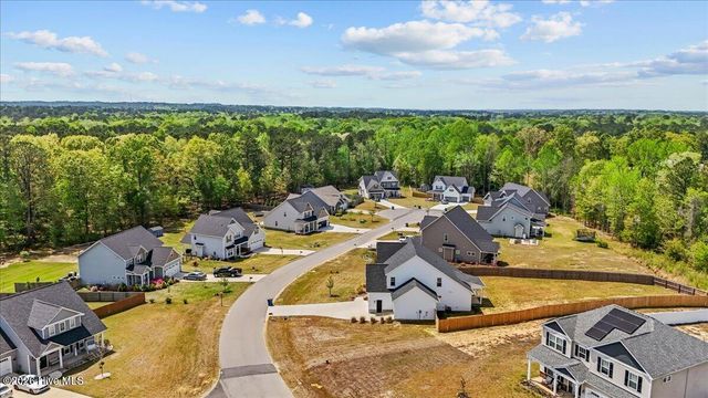 101 Woodford Lane, Vass, NC 28394